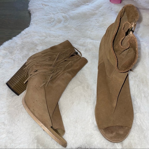 Fringe Boho Sandals - Picture 6 of 6